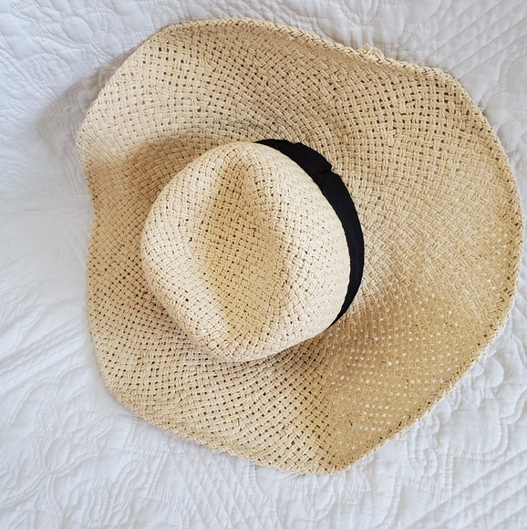 Sun Hat - Picture 2 of 3